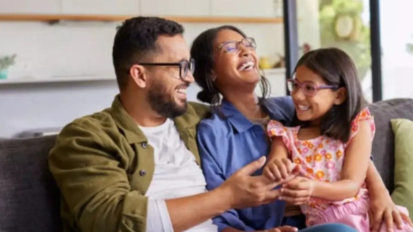 25 ஆண்டுக்கு பின் 56 கோடி சொத்துடன் அமெரிக்கா டூ இந்தியா திரும்பும் NRI குடும்பம்.. ஏன் தெரியுமா?