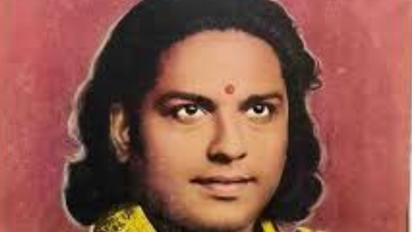 இனி வீடே வாங்க கூடாது என தடை விதிக்கும் அளவுக்கு சொத்து வாங்கிய நடிகர்!! யார் இந்த பி.யு.சின்னப்பா? இனி வீடே வாங்க கூடாது என தடை விதிக்கும் அளவுக்கு சொத்து வாங்கிய நடிகர்!! யார் இந்த பி.யு.சின்னப்பா?