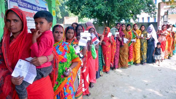 பீகார் தேர்தல் முடிவுகள்: நிதிஷ் குமாரை மீண்டும் அரியணை ஏற்றிய பெண்கள்!! இந்த 2 திட்டங்களே காரணம்!!