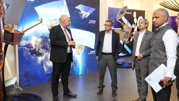 இந்தியா - இஸ்ரேல் கூட்டணியில் டிபென்ஸ் உற்பத்தி.. இஸ்ரேல்-க்கு பறந்த முக்கிய அதிகாரி..!! 