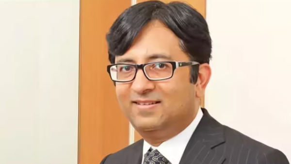 வெறும் ரூ.1,000 SIP உங்களை அம்பானி ஆக்காது.! முதலீடுகளை பற்றி PPFAS MF தலைவர் ராஜீவ் தக்கர் விளக்கம்