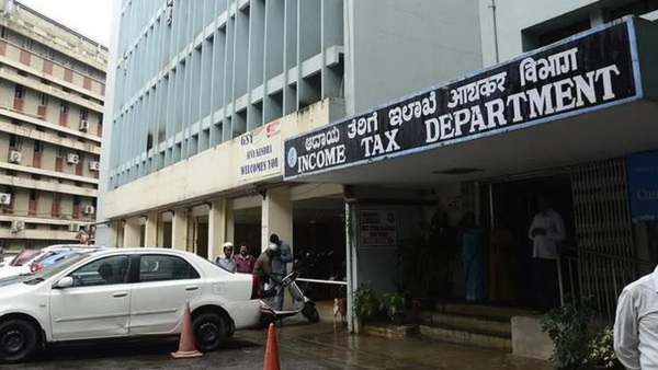 வருமான வரி துறை அதிரடி.. 10 லட்சம் லிமிட்.. கையில் இருக்கும் பணத்திற்கு 84% வரி + அபராதம்..!!