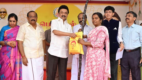 ஜனவரி 10ஆம் தேதிக்குள் பொங்கல் பரிசு விநியோகம்? பணிகளை தீவிரப்படுத்தும் அரசு!!