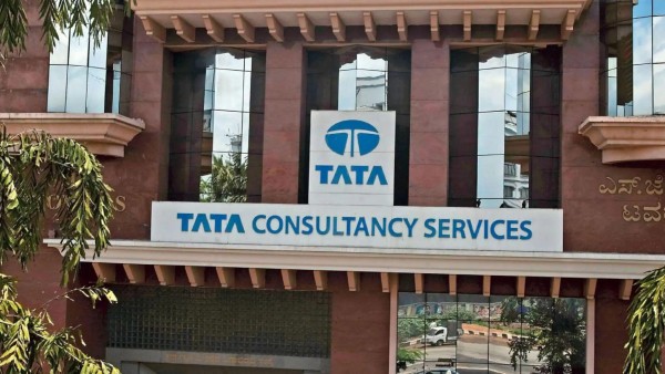 முழுசா சந்திரமுகியாக மாறிய கங்கா-வை பாருங்க.. TCS தலைகீழாக மாறப்போகுது..!!