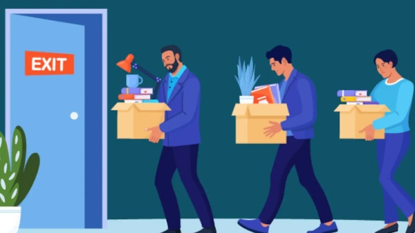 ஈமெயில் மூலம் வந்த  Layoff பூதம்..!! டெக் ஊழியர்கள் கதறல்..!