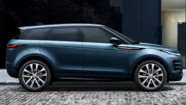 ராணிப்பேட்டை அடையாளம் மாறப்போகுது.. டாடா JLR முதல் கார் டெலிவரி.. அதுவும் இந்த ஸ்பெஷல் கார்..!