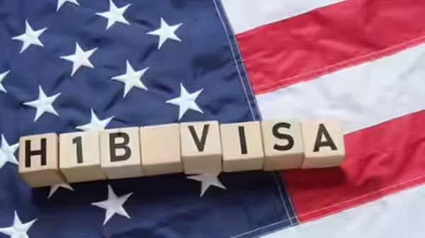 H1B விசா: $100000 கட்டணம் செலுத்த தயங்கும் அமெரிக்க நிறுவனங்கள்!! இந்திய டெக்கிகளே கவனம்!!