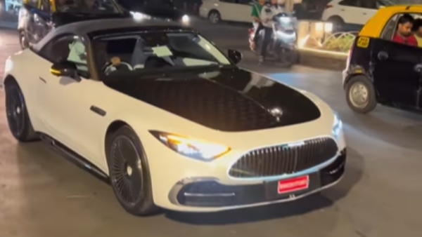 பரபரப்பான சாலையில் காஸ்ட்லீ காருக்குள் இருந்தது அவரா!!