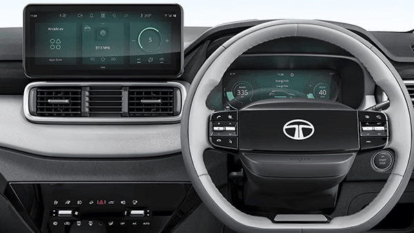 வந்தாச்சு டாடா பஞ்ச் EV ஃபேஸ்லிஃப்ட்.. விலையை கேட்டா, வீட்டுக்கு ஒன்னு வாங்கலாம் போலியே..!!