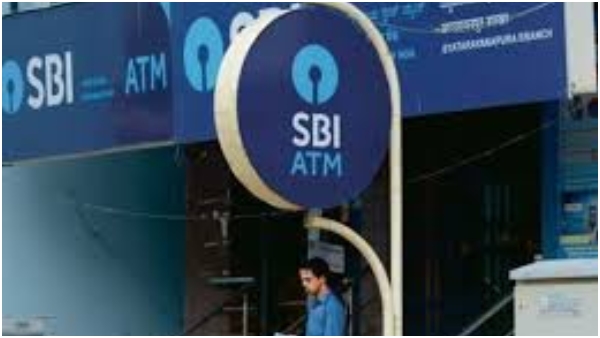 ஏடிஎம் கார்டுக்கு வீட்டிலிருந்தே விண்ணப்பிப்பது எப்படி?ஆன்லைன் முதல் ஆஃப்லைன் வரை முழு கைடு இதோ!