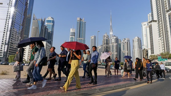 துபாயில் விமான சேவைகள் இயல்பு நிலைக்கு திரும்பியதா? அரசு வெளியிட்ட முக்கிய அப்டேட்!! துபாயில் விமான சேவைகள் இயல்பு நிலைக்கு திரும்பியதா? அரசு வெளியிட்ட முக்கிய அப்டேட்!!