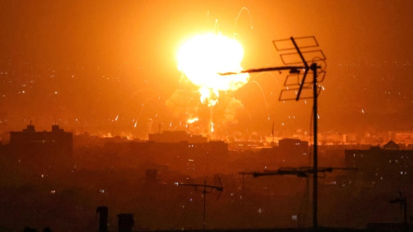 சவுதி, UAE, கத்தார்-க்கு வார்னிங் கொடுத்த ஈரான்.. இஸ்ரேல் செய்த வேலையால் எண்ணெய் விலை திடீர் உயர்வு