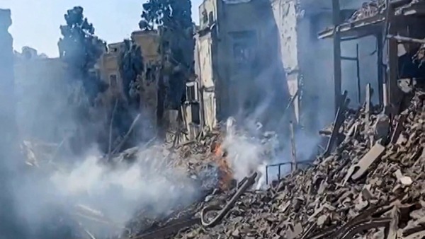 ஈரான் தலைவர் கமேனி கொல்லப்பட்டது எப்படி? வெளிச்சத்துக்கு வந்த அமெரிக்க- இஸ்ரேல் கூட்டு சதி!!