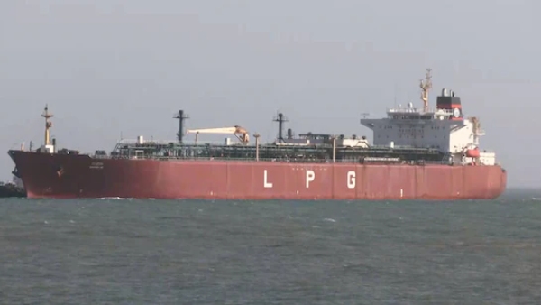 எல்பிஜி தட்டுப்பாட்டை சரி செய்ய அமெரிக்காவை நாடும் இந்தியா..!! நிலைமை எப்போது சீராகும்?