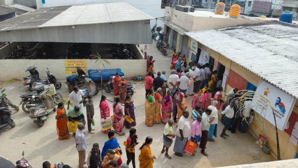 ரேஷன் அட்டை வைத்திருப்பவர்களுக்கு முக்கிய அப்டேட்.. 3 மாதத்திற்கான பொருள் ஒரே நேரத்தில்..!!