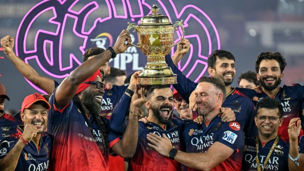 யார் கைக்கு மாறுகிறது RCB அணி? ஐபிஎல் போட்டிகள் தொடங்க உள்ள நிலையில் ஏலத்தில் முந்தியது யார்?