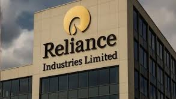 டிரம்புடன் கைகோர்த்த அம்பானி!! ஈரான் போருக்கு மத்தியில் அமைந்த சர்ப்பிரைஸ் கூட்டணி!!