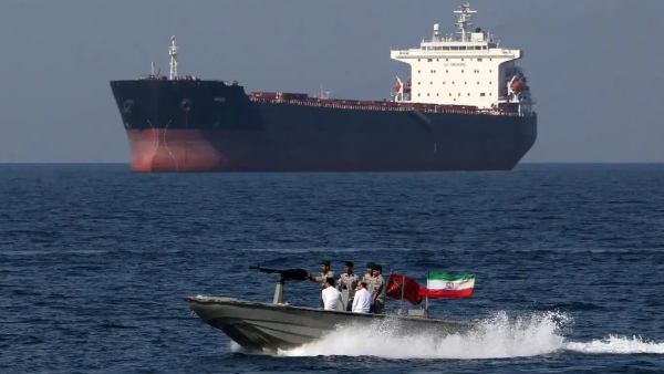 ஈரான் போர் நீடிப்பதால் மனம் மாறிய அமெரிக்கா!! திடீரென இந்தியாவுக்கு சலுகை!!