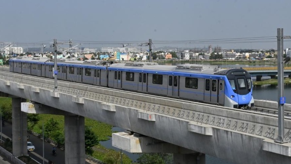 சென்னை மக்களே அலர்ட்!! மெட்ரோவில் பயணம் செய்ய இந்த கார்டு இனி செல்லாது என அறிவிப்பு!!