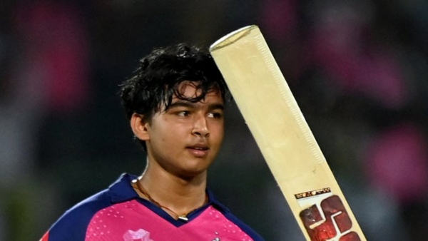 IPL சூப்பர் ஸ்டாரான சுட்டிப்பையன்: வைபவ் சூர்யவன்சியின் சொத்து மதிப்பு எவ்வளவு தெரியுமா?