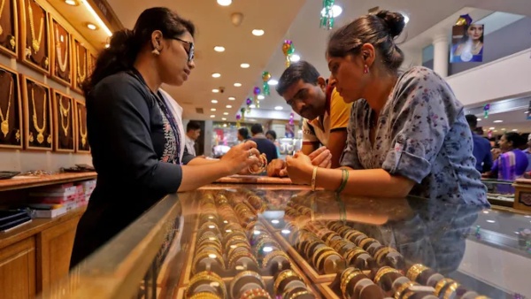 மோடியின் யோசனைப்படி ஓராண்டுக்கு தங்கம் வாங்குவதை நிறுத்தினால் என்ன நடக்கும்? தங்கம் விலை குறையுமா?