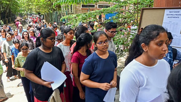 நீட் மறுதேர்வு: 3 முக்கிய மாற்றங்களை அறிவித்த அரசு.. ஜூன் 21இல் தேர்வெழுதும் மாணவர்களே கவனம்!! நீட் மறுதேர்வு: 3 முக்கிய மாற்றங்களை அறிவித்த அரசு.. ஜூன் 21இல் தேர்வெழுதும் மாணவர்களே கவனம்!!