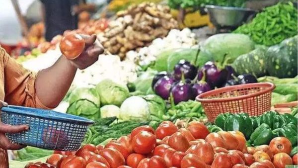 இது வெறும் லக் இல்ல பாஸ்.. அம்புட்டும் உழைப்பு! காய்கறி வியாபாரியின் மகன் இன்று கார்பரேட் ஓனர்! 