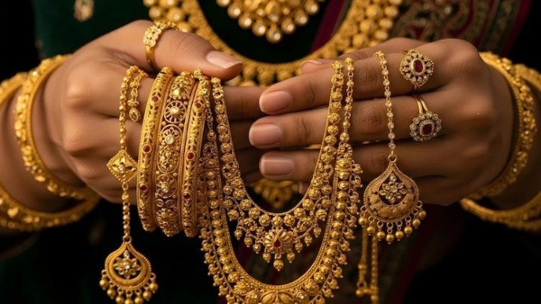 டிசம்பரில் தங்கம் விலை எவ்வளவு உயர்ந்திருக்கும்? Emkay wealth நிறுவனம் ஷாக் ரிப்போர்ட்..!! டிசம்பரில் தங்கம் விலை எவ்வளவு உயர்ந்திருக்கும்? Emkay wealth நிறுவனம் ஷாக் ரிப்போர்ட்..!!