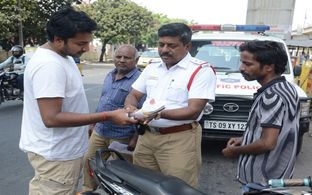 வாகன ஓட்டிகளே எச்சரிக்கை!! இதை பண்ணாம விட்டா ரூ.10,000 அபராதம்!! உடனே உங்க வண்டிய செக் பண்ணுங்க!!