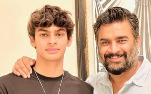 ”பணம் ஈஸியா கிடைக்காதுப்பா..” – மகனுக்கு நடிகர் மாதவன் சொன்ன அறிவுரை வைரல்..!!