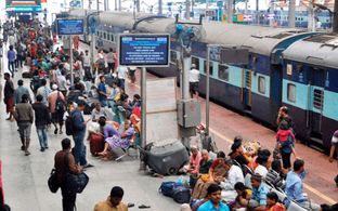 தீபாவளி ரயில் டிக்கெட் முன்பதிவு நாளை தொடக்கம்!! பயணிகளுக்கு தெற்கு ரயில்வே வெளியிட்ட அப்டேட்!!