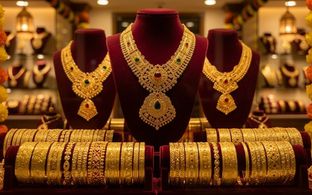 தங்கத்தை வைத்தே பெரிய வணிக சாம்ராஜ்யத்தை உருவாக்கிய இந்திய குடும்பங்கள்..!!