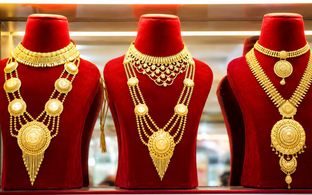 Gold Price: 2 மாசத்துல தங்கம் ரூ.1.60 லட்சம் வரை உயரப்போகுது.. அமெரிக்க அரசு எடுக்கப்போகும் முக்கிய முடிவு!
