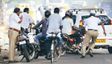 అధిక ఛార్జీలు వసూలు చేసే ఆటోడ్రైవర్లపై చర్యలు తీసుకోరా.. ప్రభుత్వానికి ప్రయాణికులు సూటి ప్రశ్న..