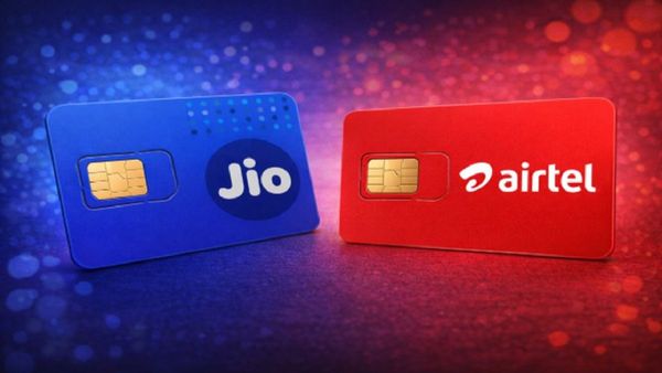 Jio, Airtel: వినియోగదారులకు షాక్ ఇవ్వనున్న టెలికాం కంపెనీలు.. రీఛార్జ్ ధరలు భారీగా పెంపు..!