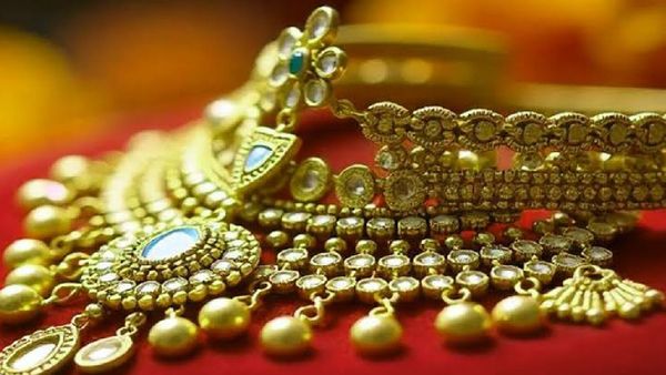 Gold Price In Telugu States: ఏపీ, తెలంగాణలో పెరిగిన బంగారం ధరలు..!