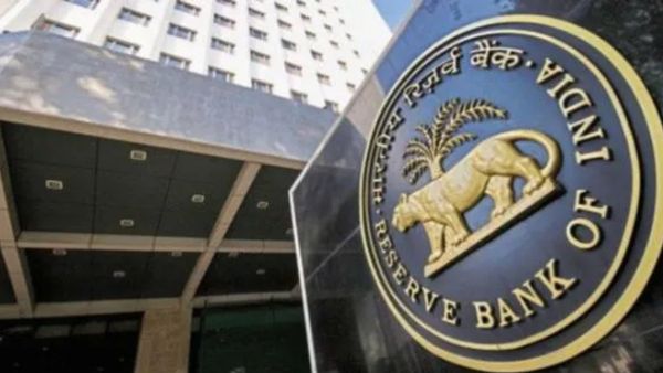 లోన్ EMI మిస్ అయ్యిందా.. RBI కొత్త రూల్స్‌లో కీలక మార్పులివే.. రికవరీ ఏజెంట్లు వేధిస్తే కఠిన చర్యలు..