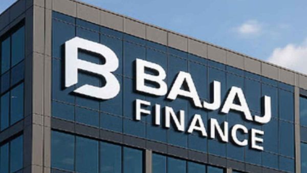 Bajaj Finance: గుడ్ న్యూస్ చెప్పిన బజాజ్ ఫైనాన్స్.. ఫిక్స్‌డ్ డిపాజిట్లపై వడ్డీ రేట్లు పెంపు..!