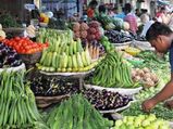 వరుసగా రెండో నెల 7%కు పైన, 77 నెలల గరిష్టానికి రిటైల్ ద్రవ్యోల్భణం