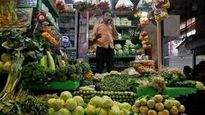 Retail Inflation: దిగొచ్చిన ధరలు.. అక్టోబర్‍లో తగ్గిన రిటైల్ ద్రవ్యోల్బణం