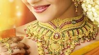 క్రిందికే చూస్తున్న బంగారం ధరలు.. భారీగా తగ్గుదల: తాజాగా తెలుగురాష్ట్రాల్లో ధరలిలా!!