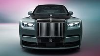 Rolls Royce: అమ్మింది 6 వేల కార్లే.. కానీ నూరేళ్లలో ఇదే రికార్డ్ !! 