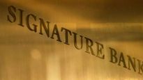 కుప్పకూలిన Signature Bankని కొన్న మరో అమెరికా బ్యాంక్.. డీల్ పూర్తి వివరాలు