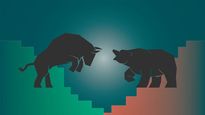 Stock Market: ఒడిదొడుకుల్లో దేశీయ స్టాక్ మార్కెట్లు.. అమెరికా బ్యాంకులే కారణమా..?