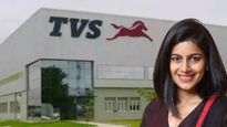 మహిళకు దిగ్గజ TVS గ్రూప్ పగ్గాలు .. ఇంతకు ఎవరీ లక్ష్మీ వేణు..? పూర్తి వివరాలు