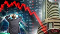 Market Crash: సూచీల శిఖరాలతో కరెక్షన్.. ఇన్వెస్టర్ల సేఫ్ గేమ్.. మార్కెట్ క్షీణత