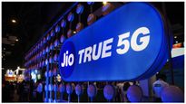 Reliance: జియో 5జీ కోసం విదేశీ బ్యాంకుల నుంచి రుణం తీసుకోనున్న రిలయన్స్..