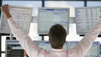 Stock Market: స్వల్ప లాభాల్లో సూచీలు.. అంతర్జాతీయ బలహీనతల మధ్య..