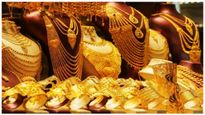 Gold Price Today: కస్టమర్ల కోసం ఎదురుచూస్తున్న పసిడి.. శ్రావణ శుక్రవారం రేట్లిలా..