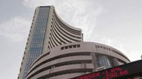 Stock Market: ఫ్లాట్‌గా ప్రారంభమైన సూచీలు.. జియో ఫైనాన్సియల్స్ లిస్టింగ్ నేడే.. 